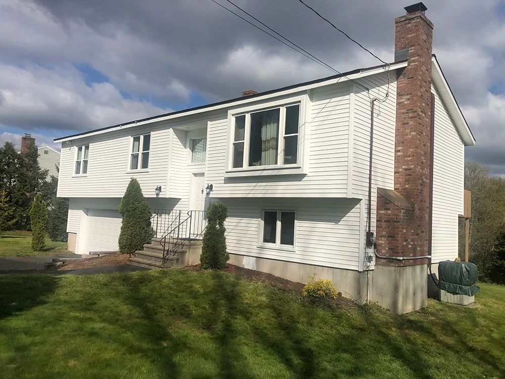 white vinyl siding installation