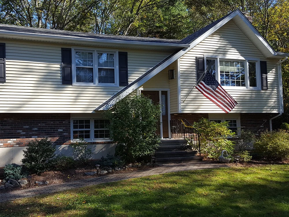 yellow vinyl siding