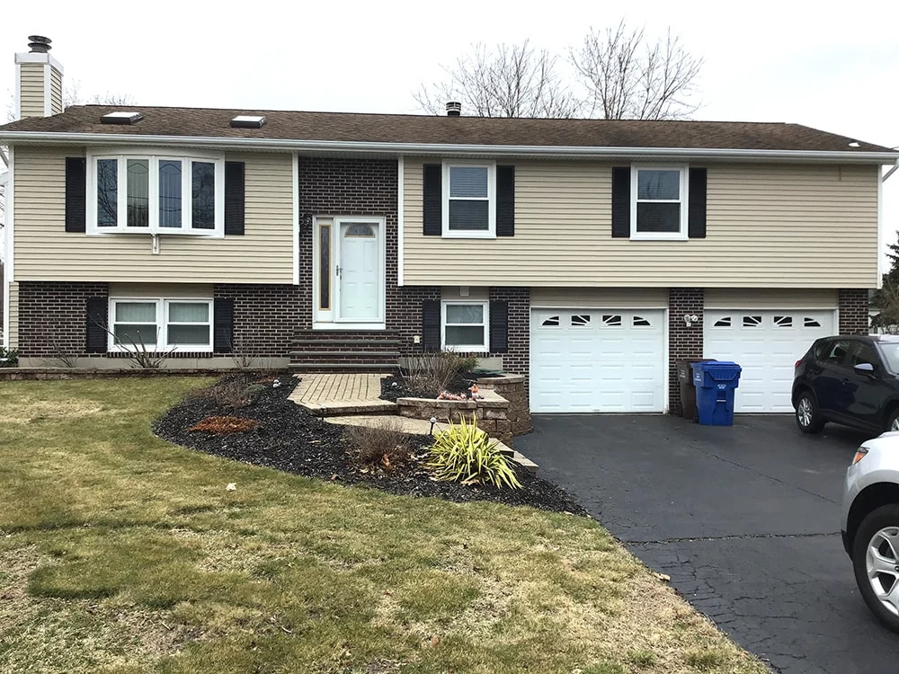 tan yellow vinyl siding
